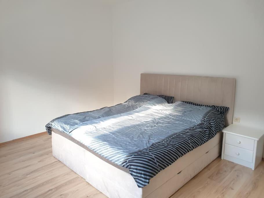 Schoene 2 Zimmer Wohnung Im Herzen Von Gleisdorf Εξωτερικό φωτογραφία
